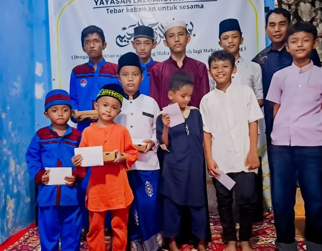 kegiatan santunan yatim sekaligus milad yayasan